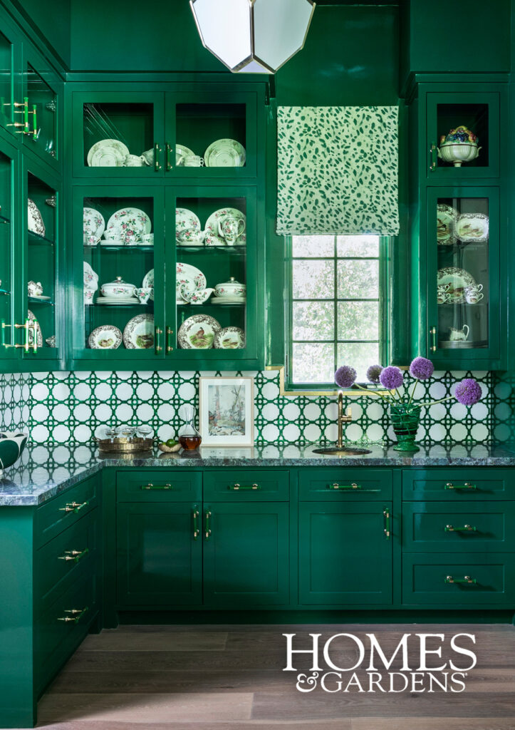 Homes & Gardens: What are the best cabinet styles for small kitchens? | Creative Tonic Design