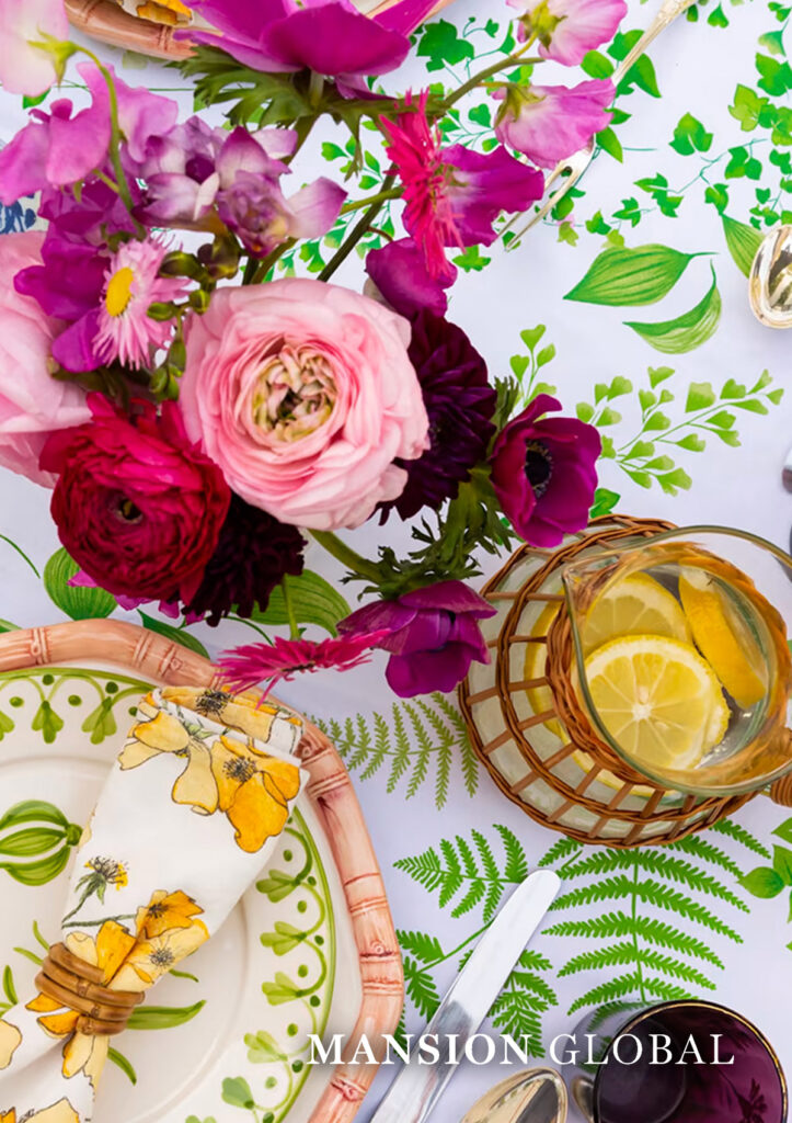 Mansion Global: Summer Tablescapes  | Creative Tonic Design